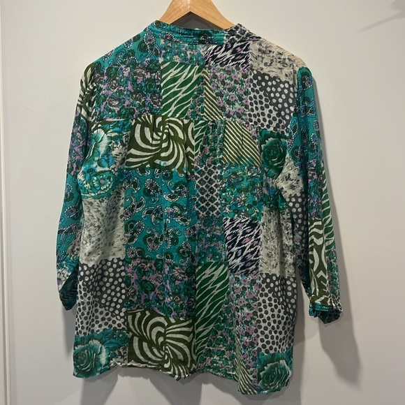 Boho Lightweight Cotton Blouse, Coconut Buttons, Made in Nepal, Size L - Picture 3 of 12